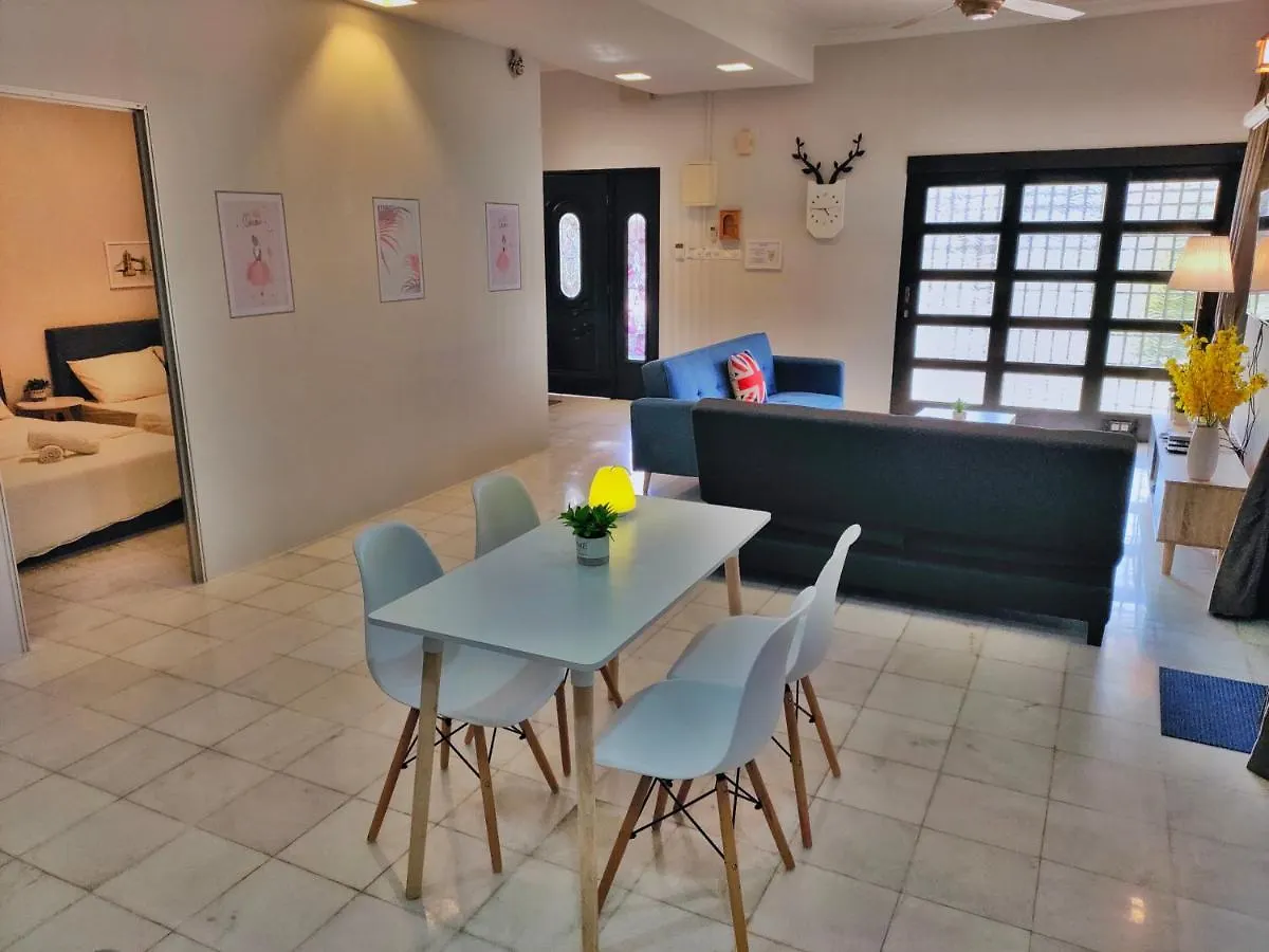 X Semi-Detached, Up To 24 Pax, 3200Sqft, 4 Bedrooms, 3 Bathrooms, 4 Car Parks Bayan Lepas 0*,