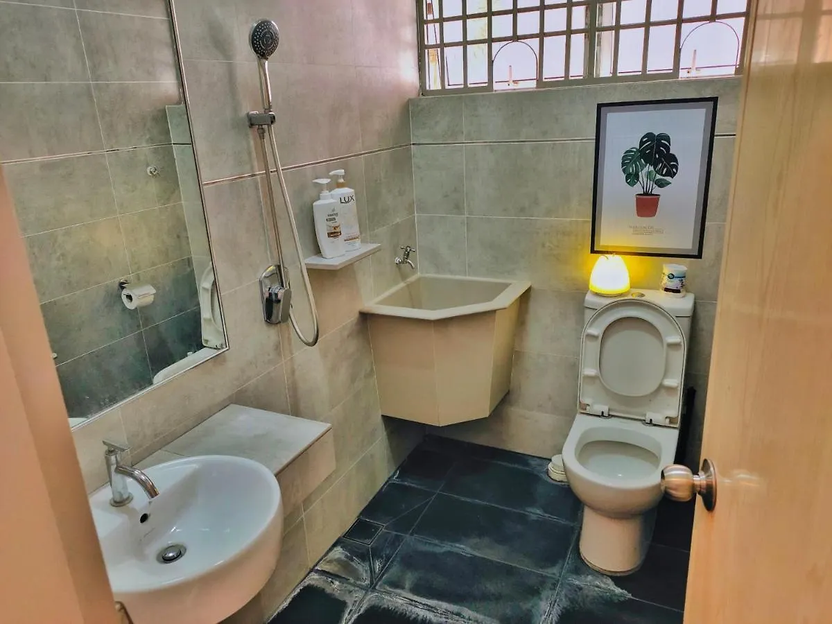 X Semi-Detached, Up To 24 Pax, 3200Sqft, 4 Bedrooms, 3 Bathrooms, 4 Car Parks Bayan Lepas Malaysia