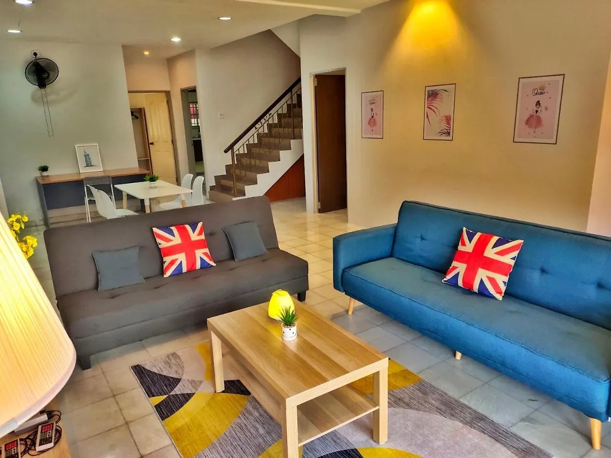 X Semi-Detached, Up To 24 Pax, 3200Sqft, 4 Bedrooms, 3 Bathrooms, 4 Car Parks Bayan Lepas