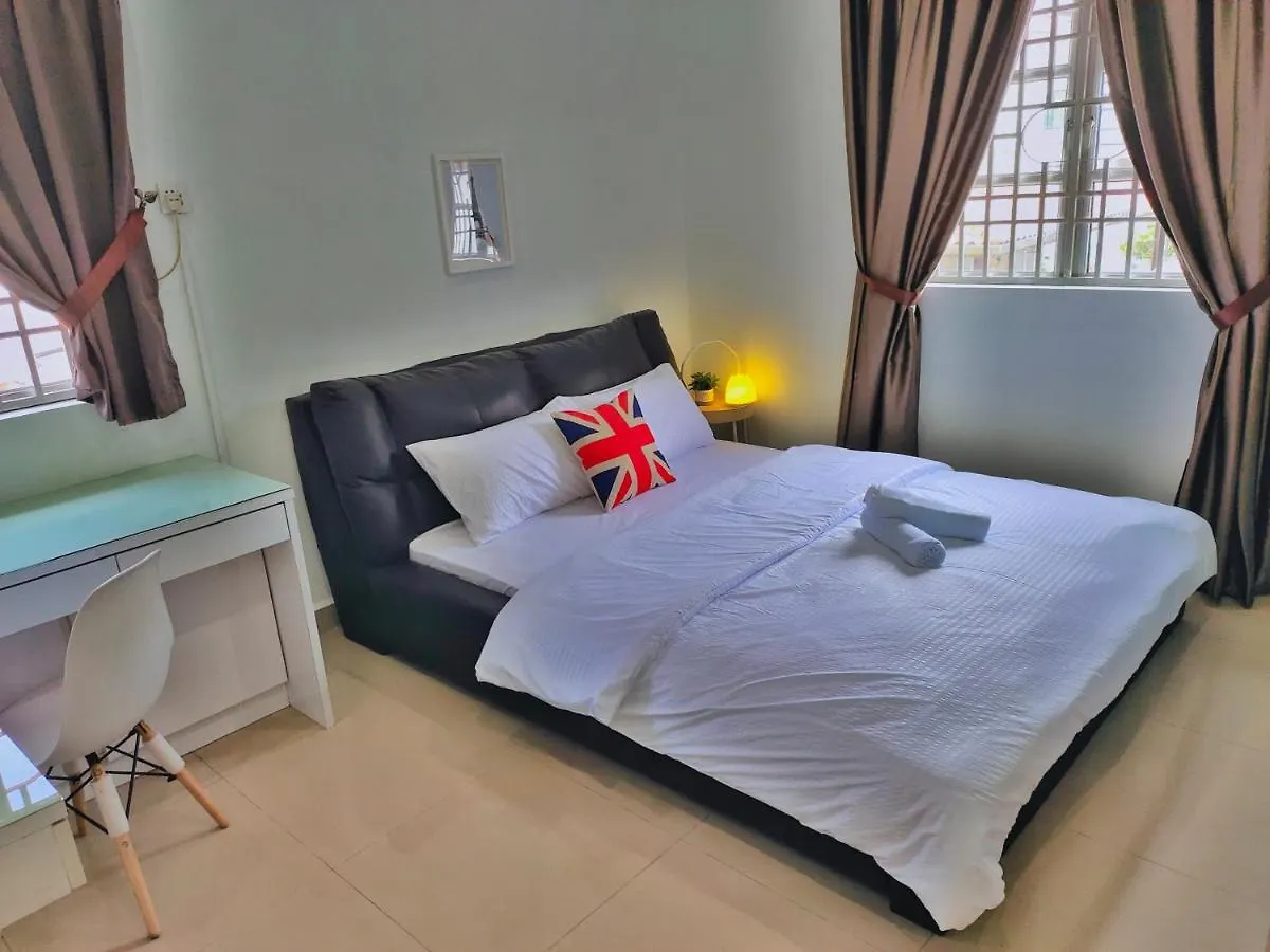 X Semi-Detached, Up To 24 Pax, 3200Sqft, 4 Bedrooms, 3 Bathrooms, 4 Car Parks Bayan Lepas 0*,