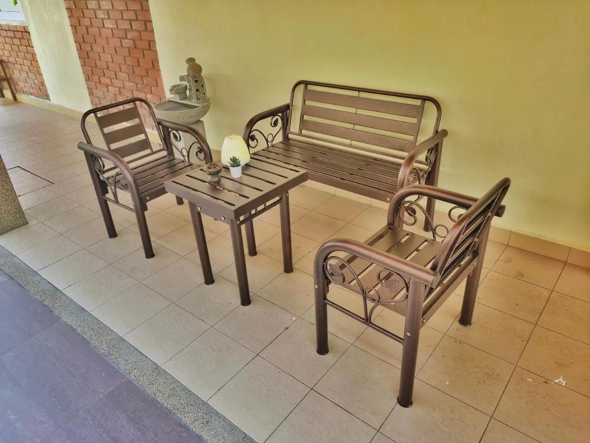 X Semi-Detached, Up To 24 Pax, 3200Sqft, 4 Bedrooms, 3 Bathrooms, 4 Car Parks Bayan Lepas